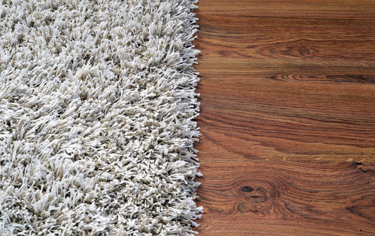 The Ultimate Guide to Choosing between Carpet or Wooden Flooring