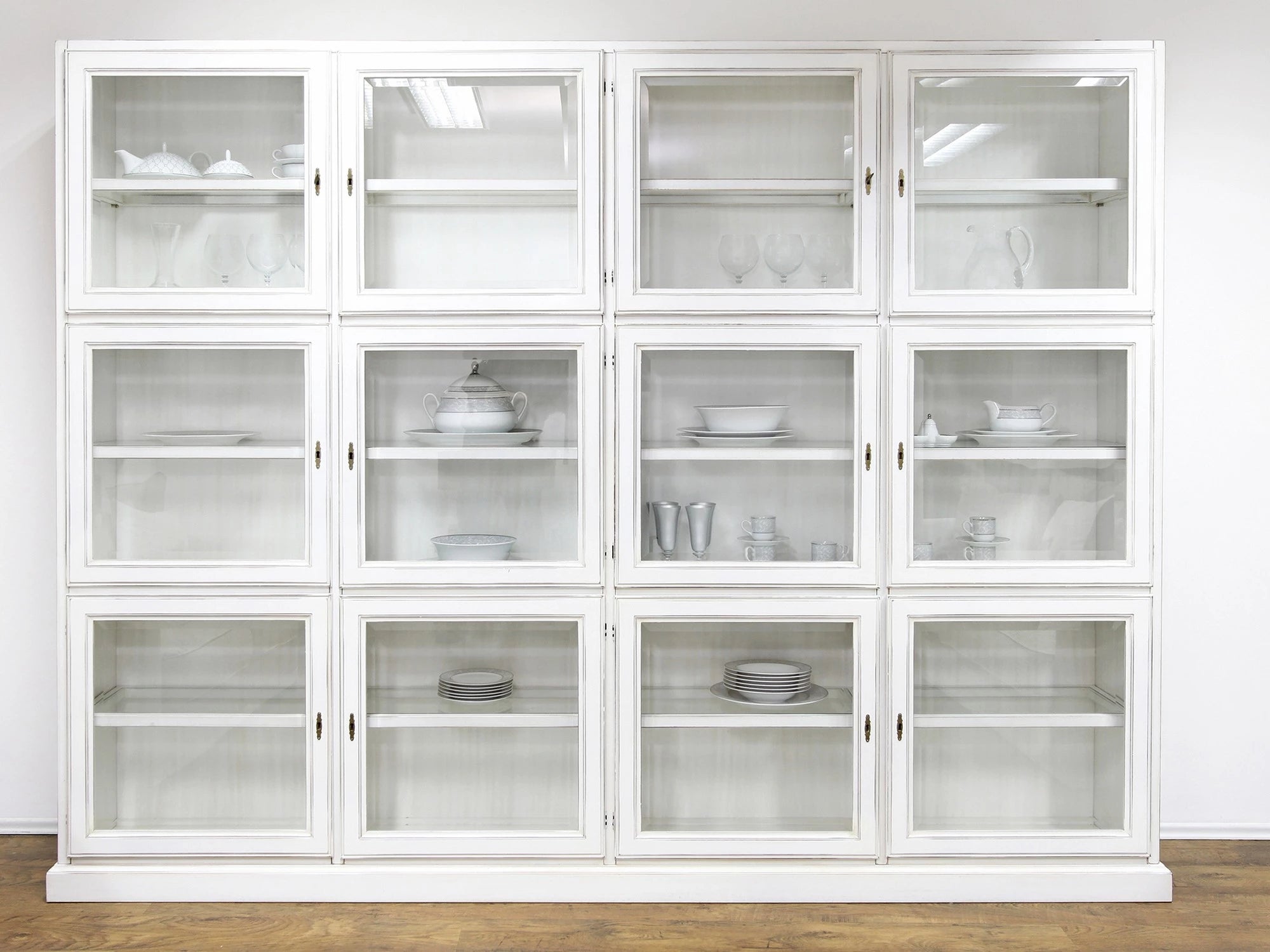 Display Cabints Display Cabinets