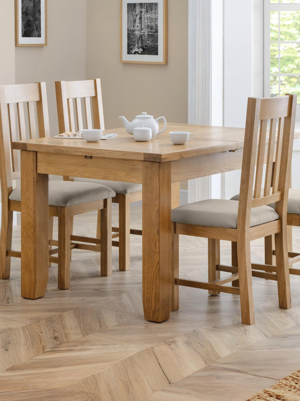 Astoria 6 Seater Extending Dining Table - Oak