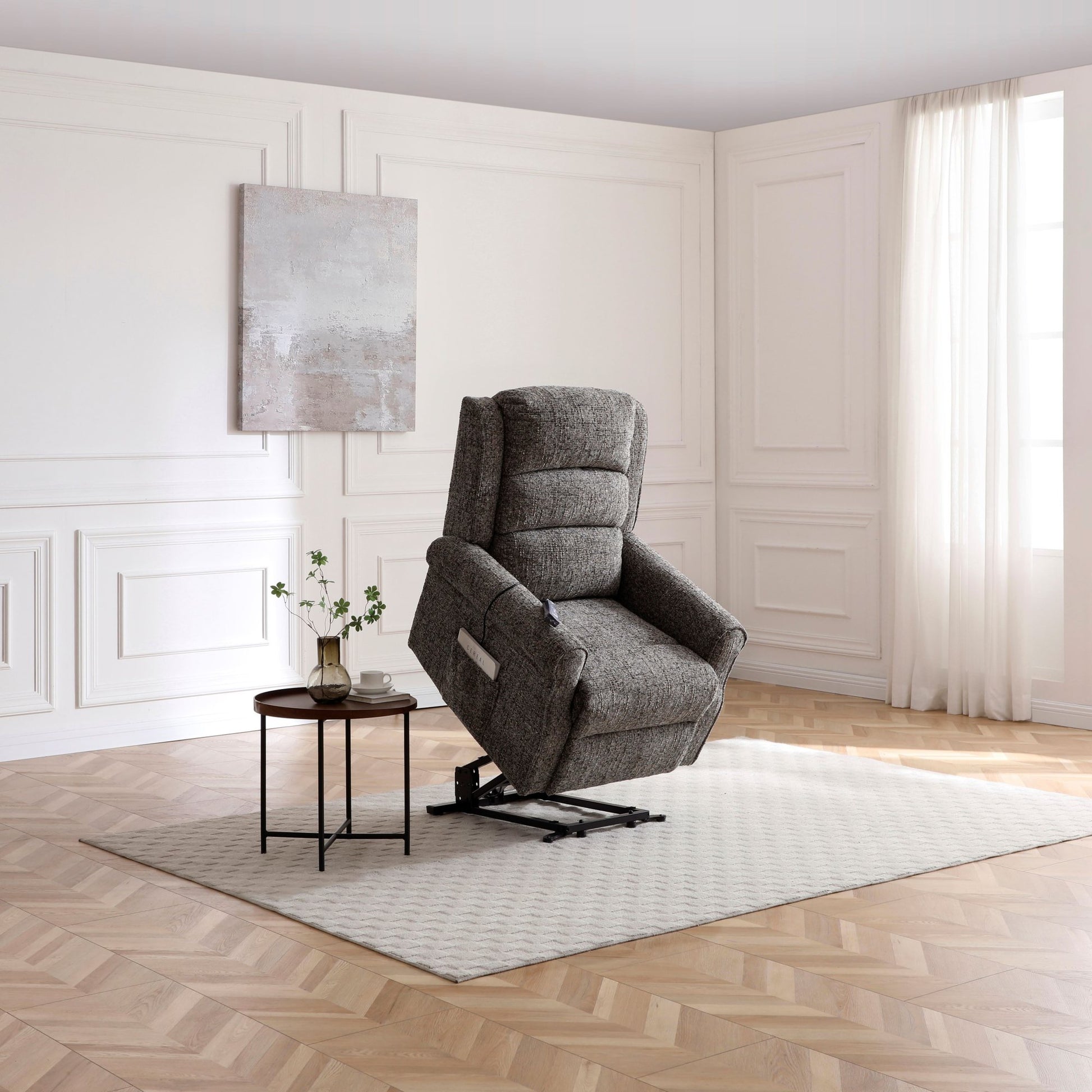 Baxter Electric Recliner Chair