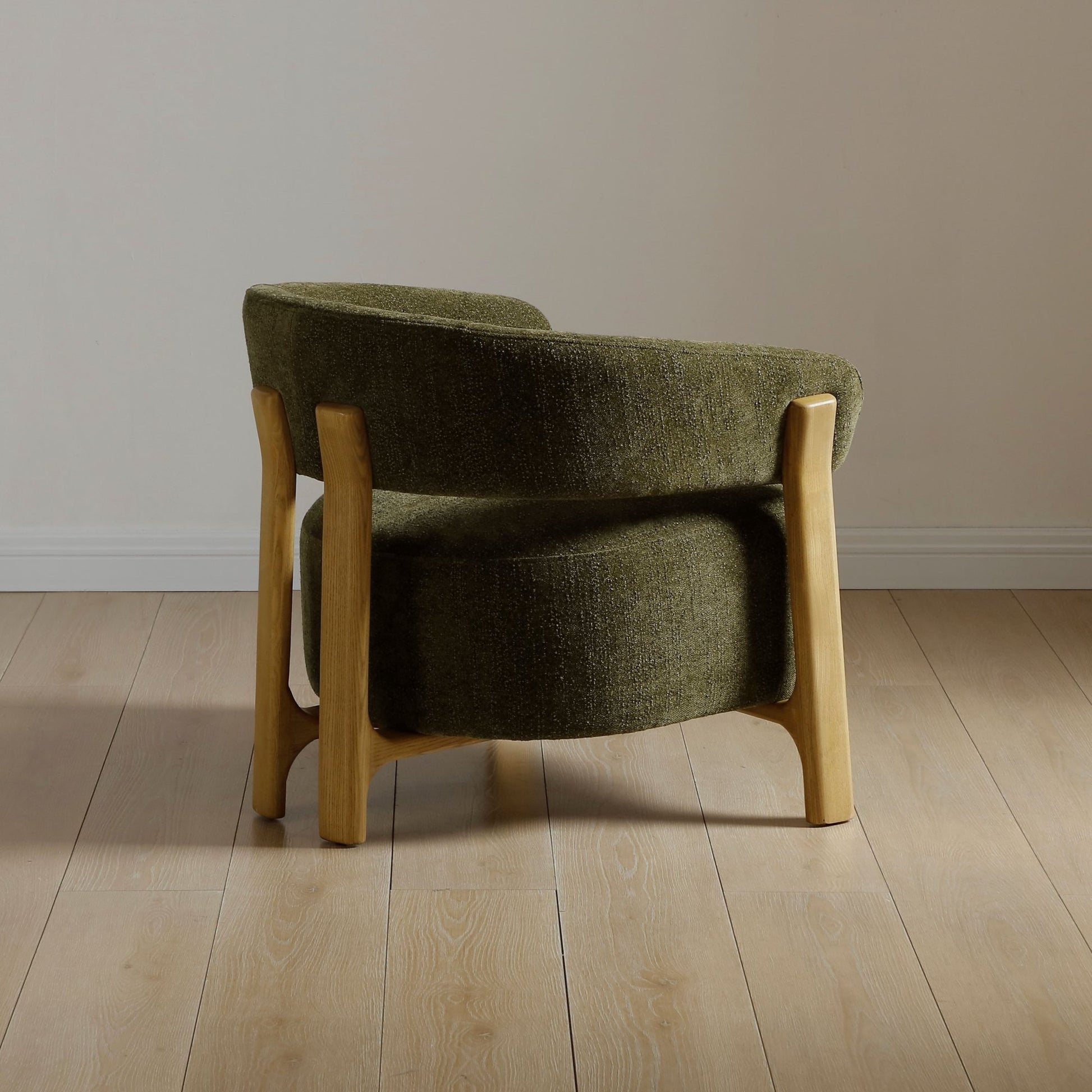 Amos Chair