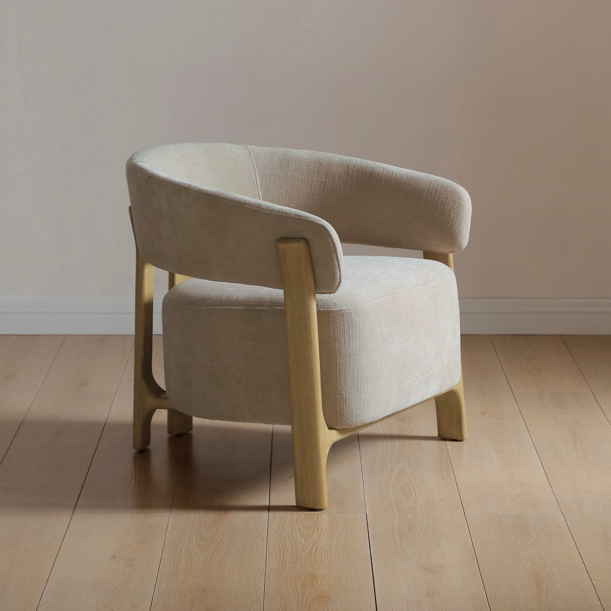 Amos Chair