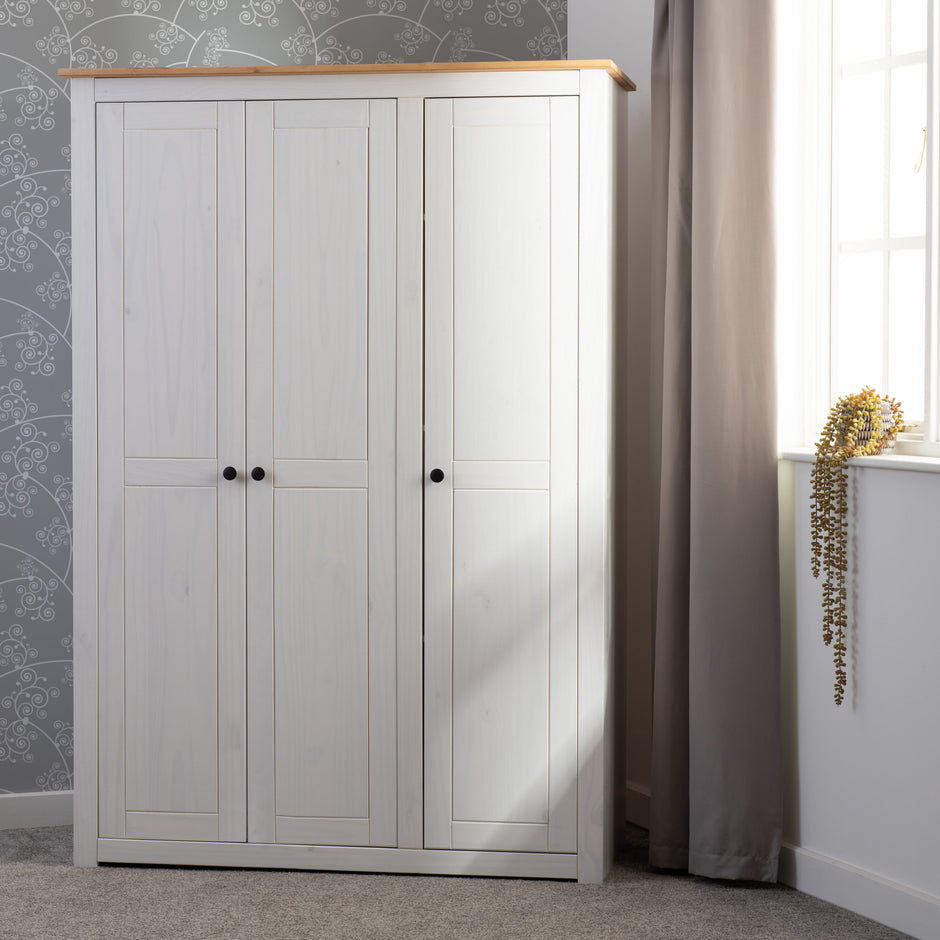 Wardrobes – Levines Furniture