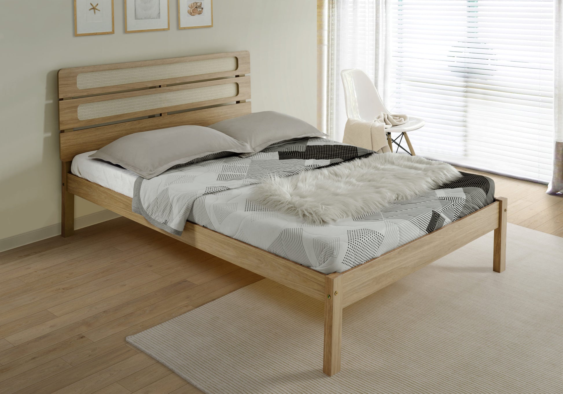 SANTANA-46-BED-LIGHT-OAK-RATTAN-EFFECT-2023-200-203-117-F-05-scaled.jpg