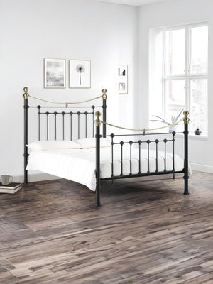 Victoria 135cm Double Black Metal Bed