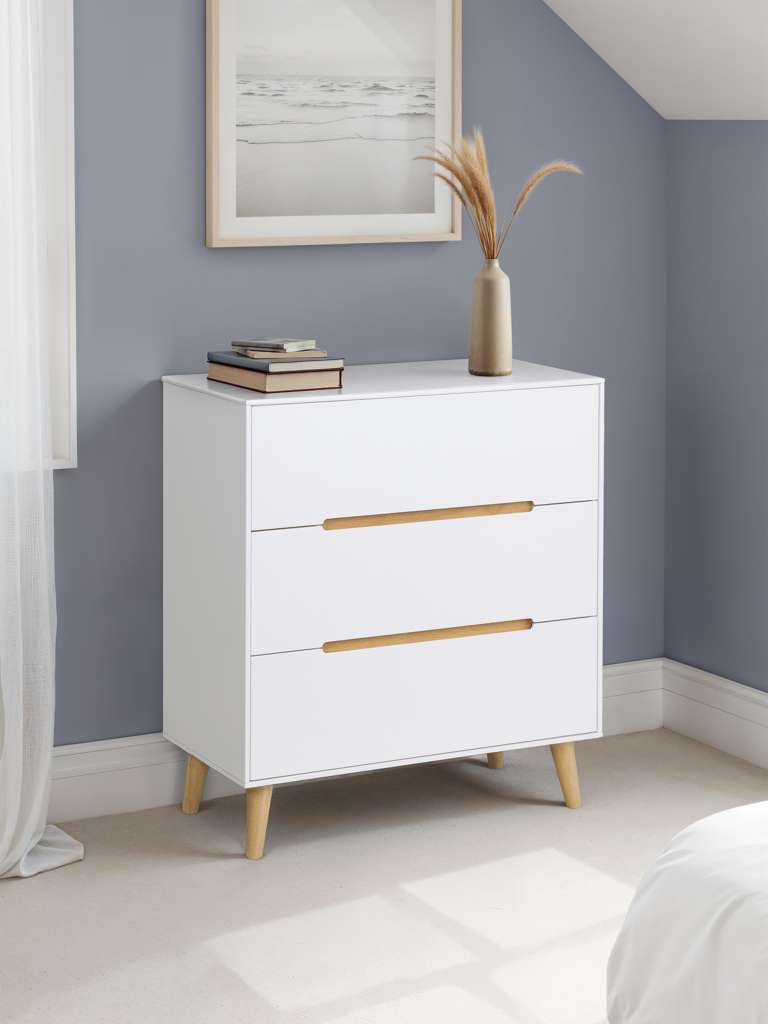 Alicia 3 Drawer Chest - White