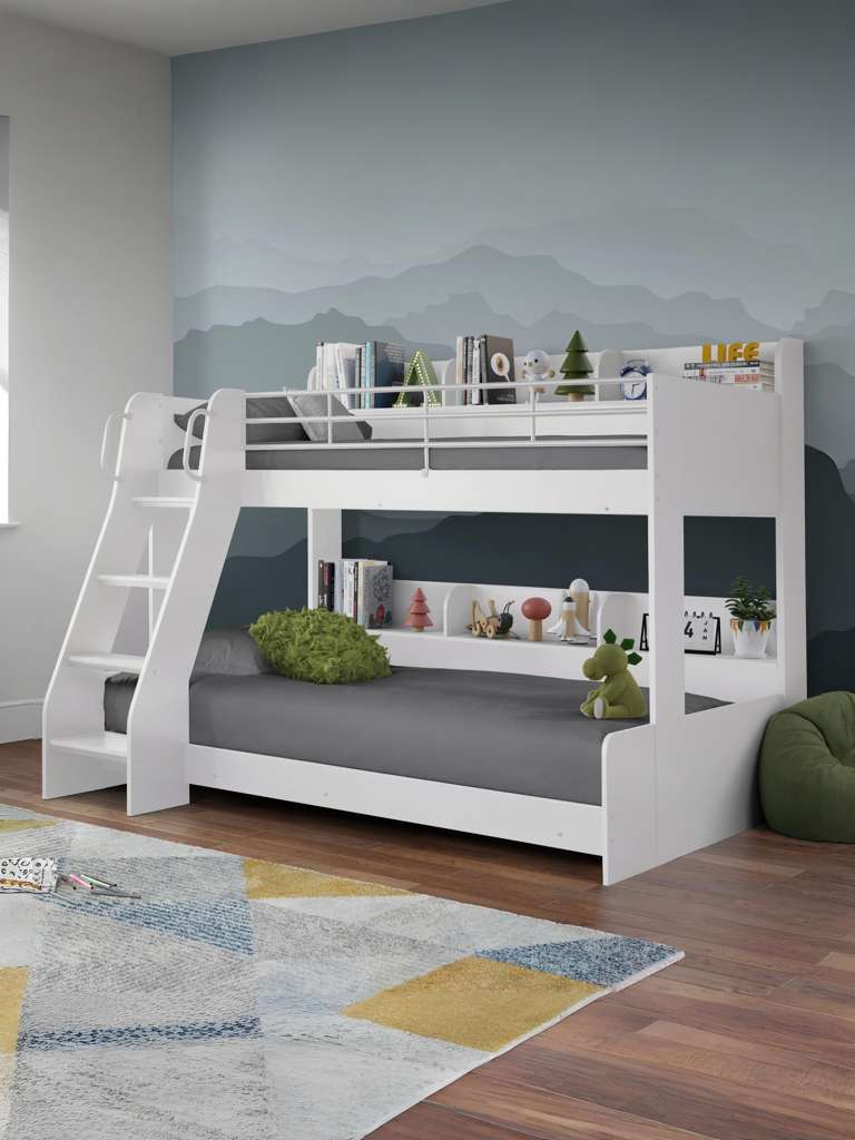 Domino Triple Sleeper White