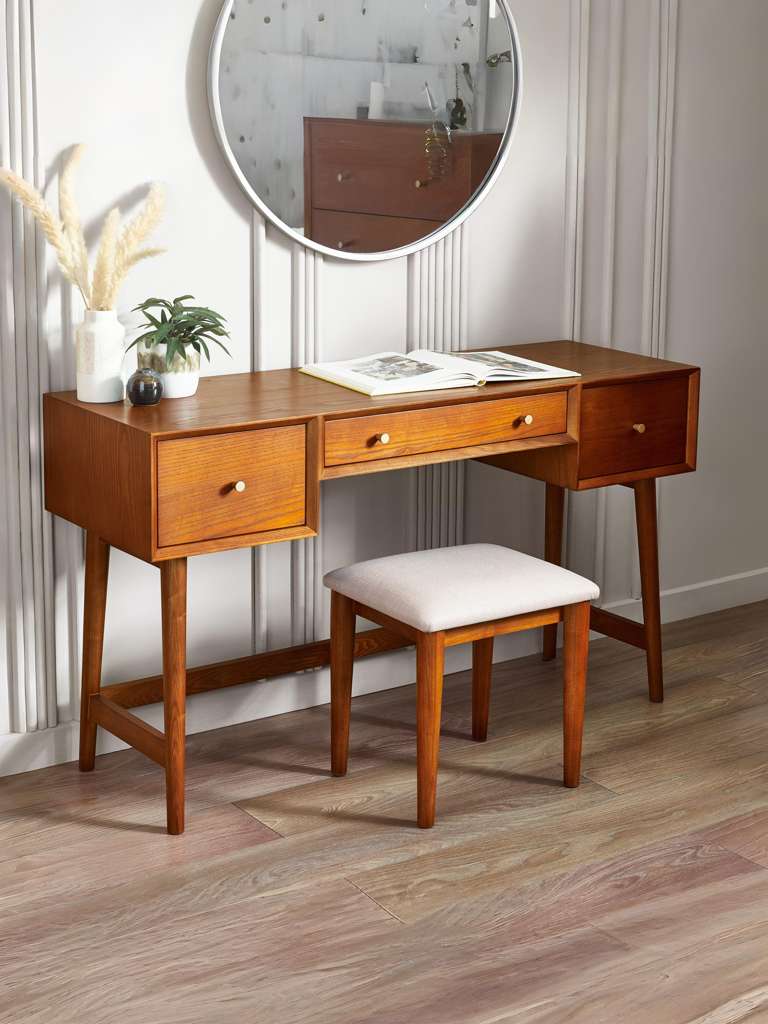 Lowry Dressing Table And Stool Set