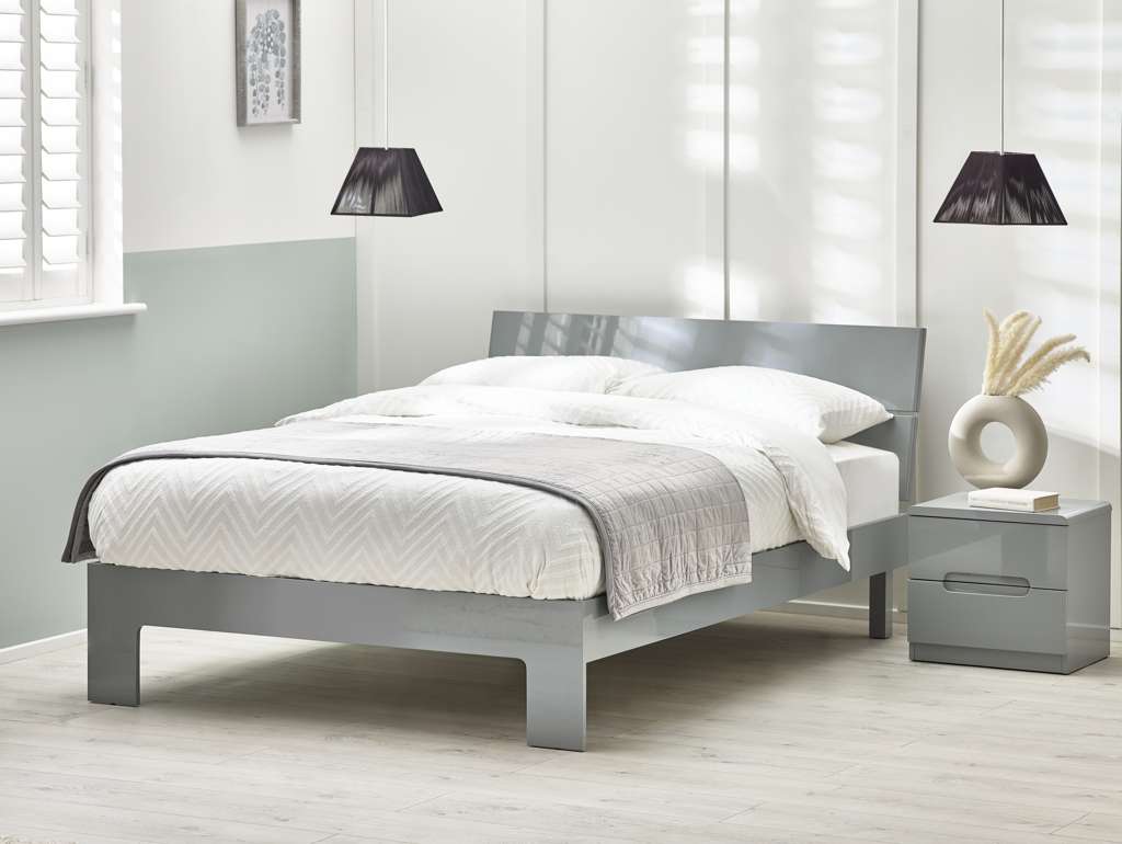 Manhattan Bed 135Cm - Grey